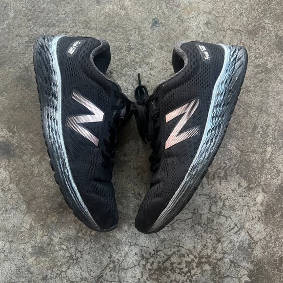 New Balance Shoes - New Balance Fresh Foam Arishi v4 - Women's 8.5 - Black Silver